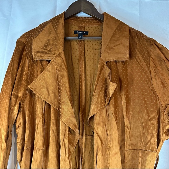 TORRID Women’s Size 1 1X 14-16 Jacket Coat Topper Polka-Dot Trench Style - Picture 9 of 16